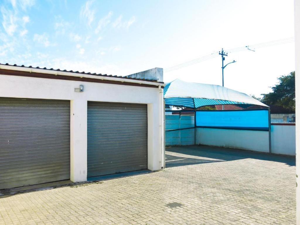 33 Goulborn Street Goodwood Hotel Cape Town Bagian luar foto