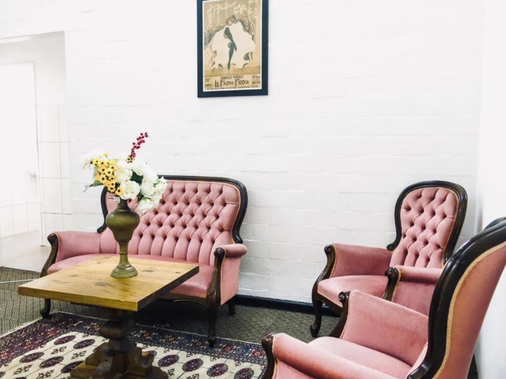 33 Goulborn Street Goodwood Hotel Cape Town Bagian luar foto