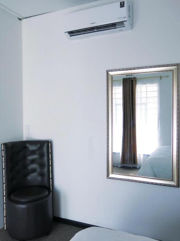 33 Goulborn Street Goodwood Hotel Cape Town Bagian luar foto